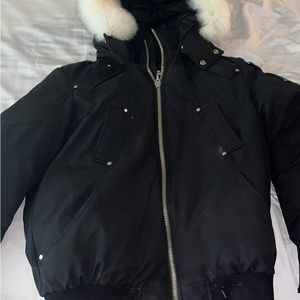 moose knuckle bomber (L)